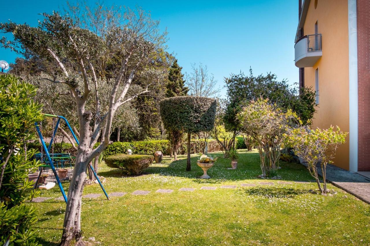 Beverly Park Residence Tirrenia Exterior foto
