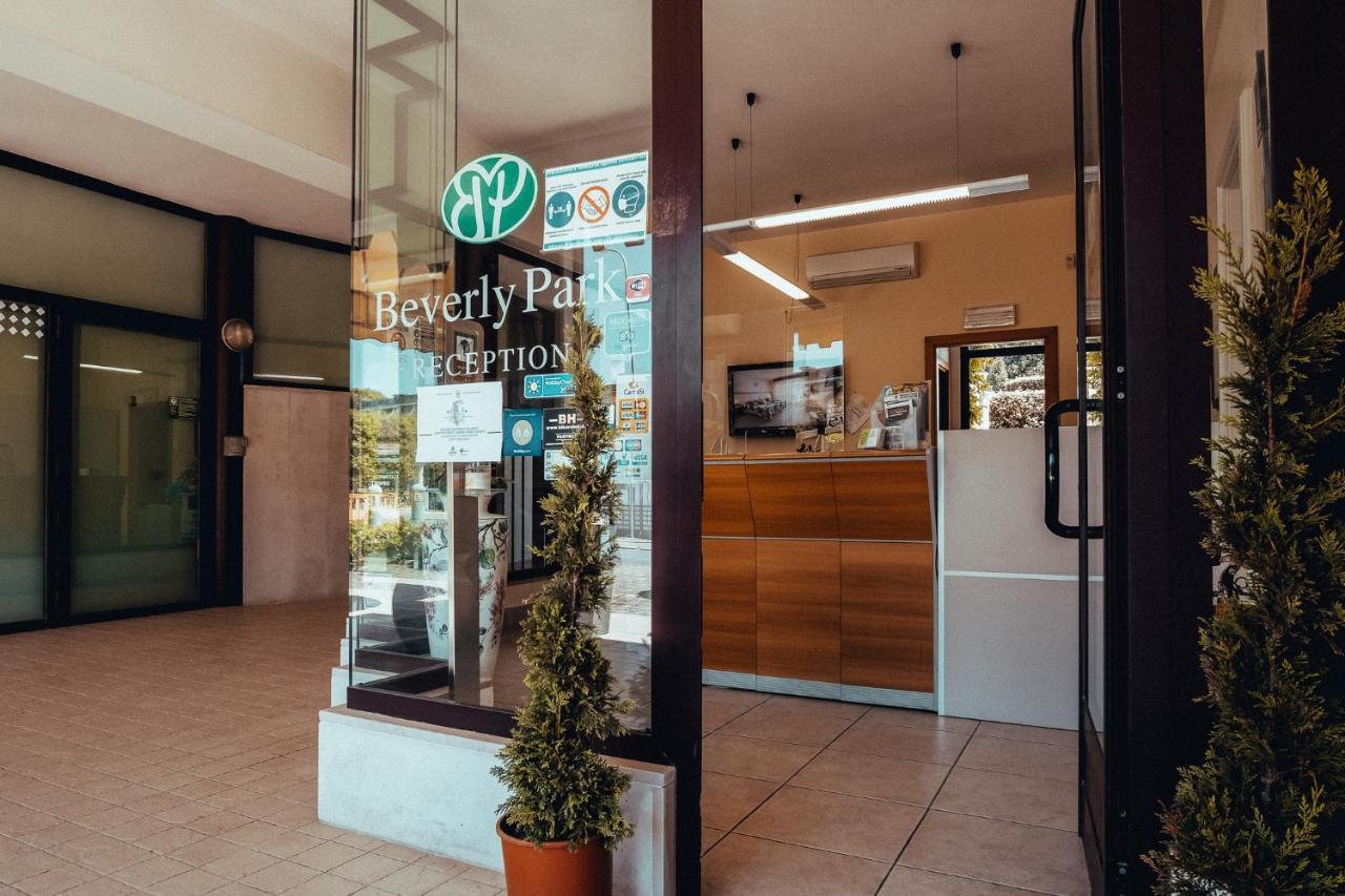 Beverly Park Residence Tirrenia Exterior foto